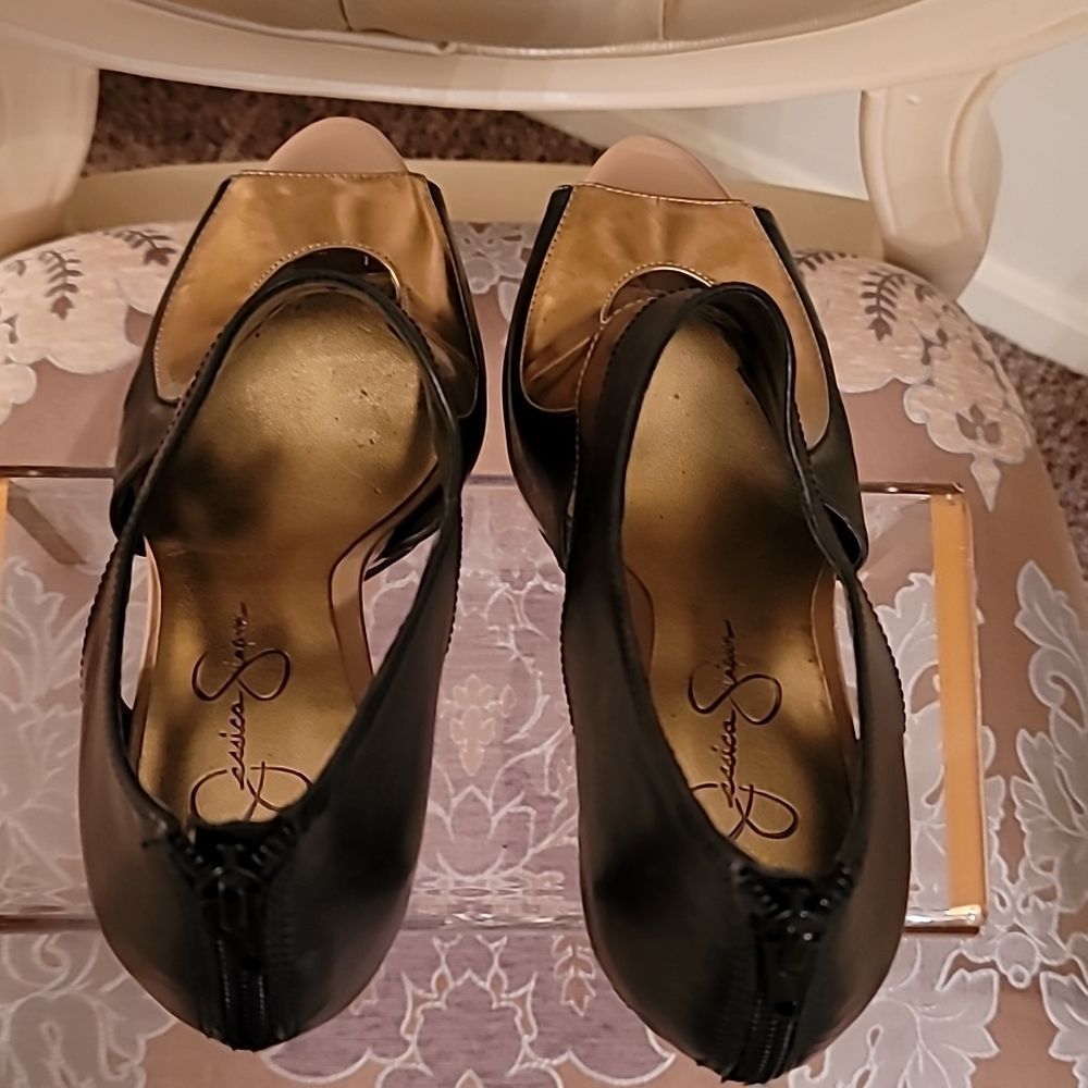 Jessica Simpson Evannan Black & Gold Peep Toe Heels - Picture 11 of 16